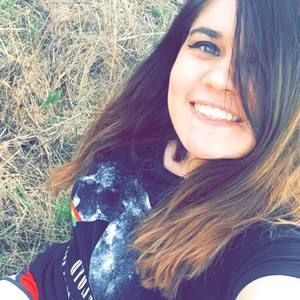 Meet your Posher, Rayna